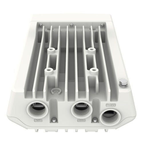 cnWave 60 GHz V5000 Distribution Node